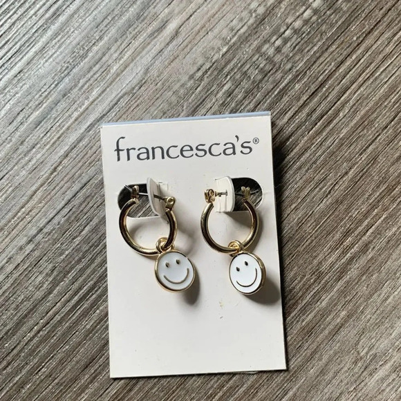 Francesca’s Smiley Hoop Earrings White And Gold NWT - Picture 1 of 5
